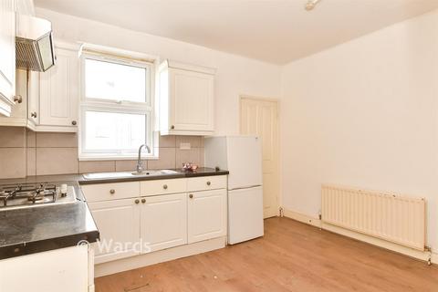 3 bedroom terraced house for sale, Luton Road, Chatham, Kent