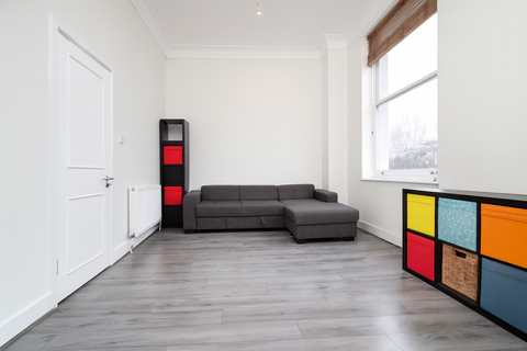 undefined, Warden Road, Kentish Town, NW5