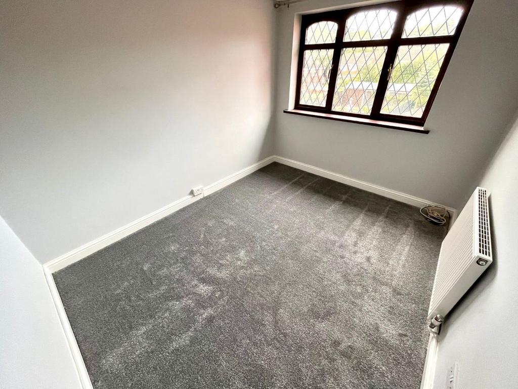 BEDROOM 2.jpeg