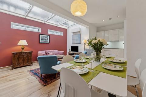 2 bedroom flat for sale, 12 Blenheim Crescent, W11