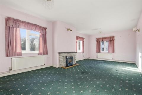 2 bedroom detached bungalow for sale, Doctors Lane, Eye IP21