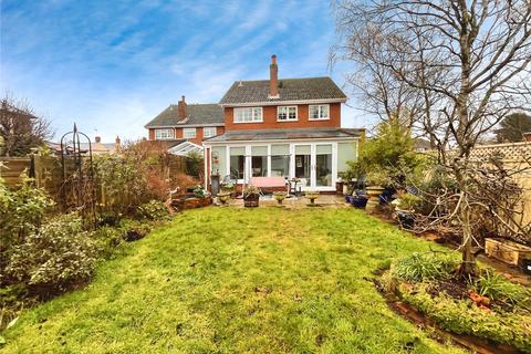 4 bedroom detached house for sale, High Street South, Leighton Buzzard LU7