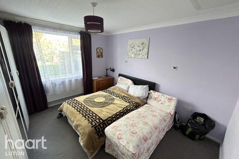undefined, Green Lane, LUTON