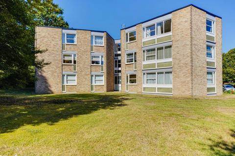 2 bedroom apartment to rent, Heathside, Weybridge, Surrey, KT13