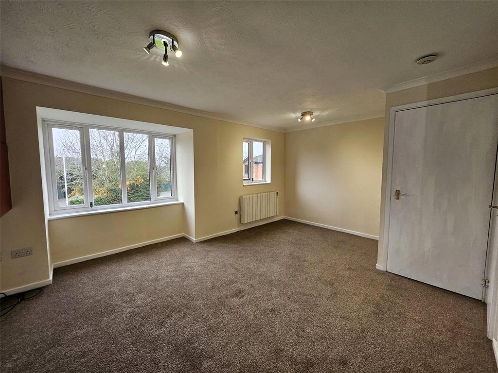 Lounge / Bed Area