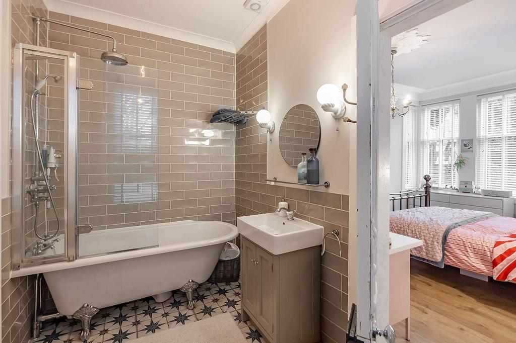Ensuite Bathroom