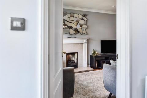 3 bedroom detached house for sale, Walburton Way, Clanfield