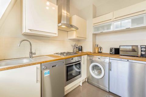 1 bedroom flat to rent, Pembridge Gardens, London W2