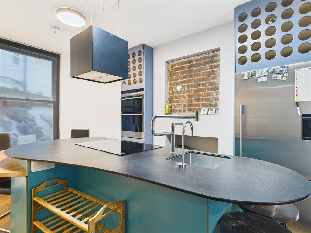 Kitchen,(Flat C)