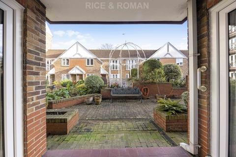 undefined, Sheen Road, Richmond TW9