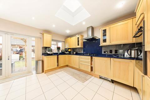 undefined, Redfern Avenue, Hounslow TW4
