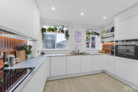 undefined, Derny Avenue, London, E20
