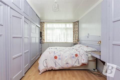 3 bedroom semi-detached house for sale, Cross Road, Mawneys, Romford, RM7