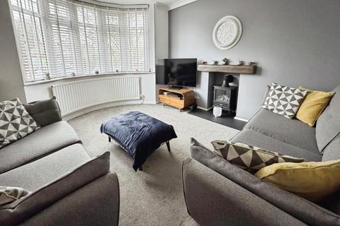 3 bedroom detached house for sale, Midway Road, Midway, Swadlincote, Derbyshire, DE11