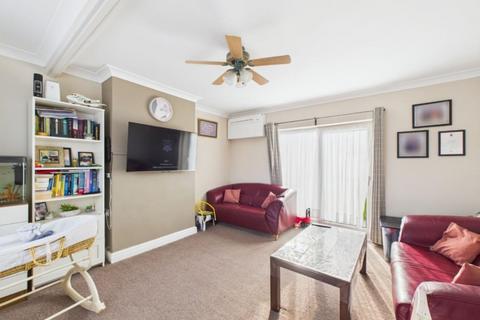 undefined, Chestnut Avenue, Peterborough