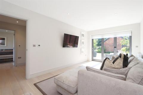 undefined, Park View, Chigwell IG7