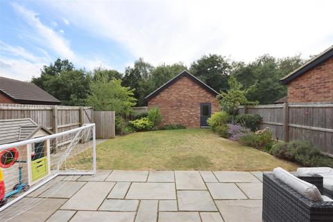 undefined, Park View, Chigwell IG7