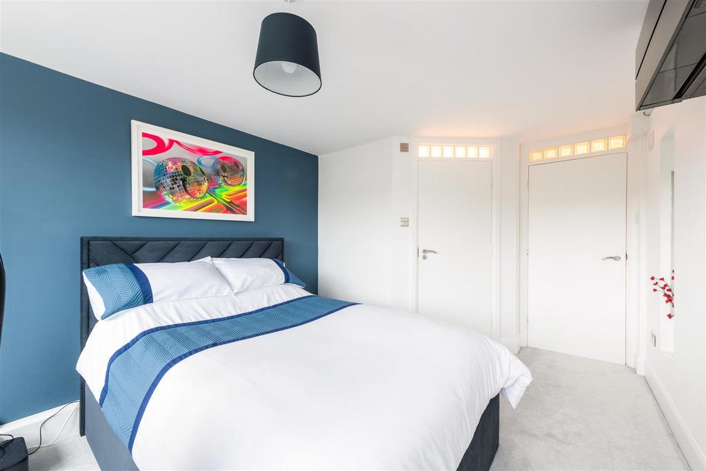 11 The Park Apartments-14.jpg