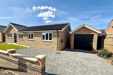 3 bedroom detached bungalow for sale, Summerfield Road, Hemsby