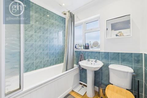 undefined, Selby Chase, Ruislip HA4
