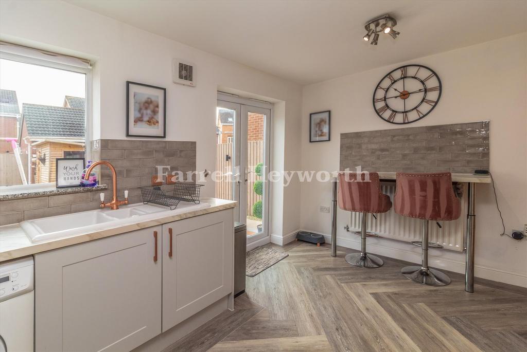 Kitchen image 2