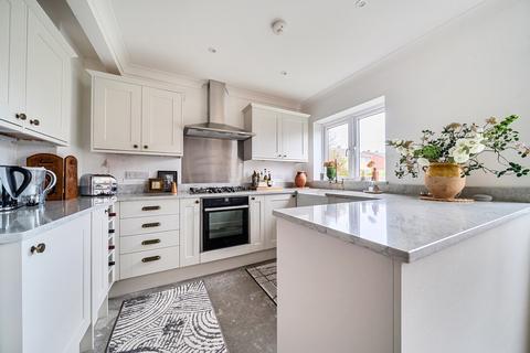undefined, Weylands Close, Liphook, Hampshire, GU30