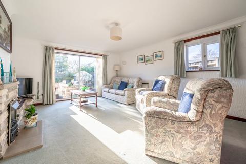 undefined, Harrington Avenue, Gunton