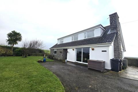 undefined, Sennen TR19