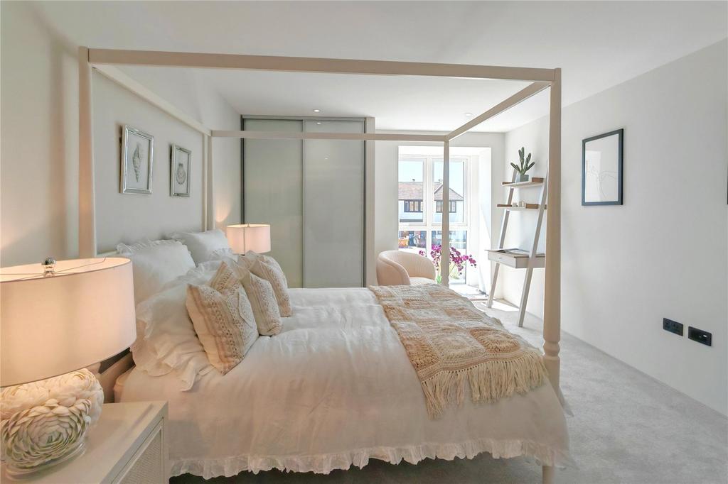 Apr 1 Bedroom