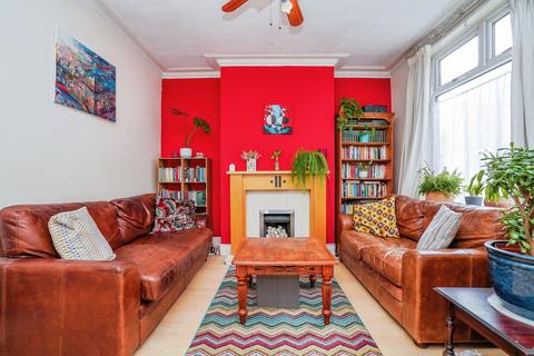 undefined, Victoria Grove, Leeds, LS9