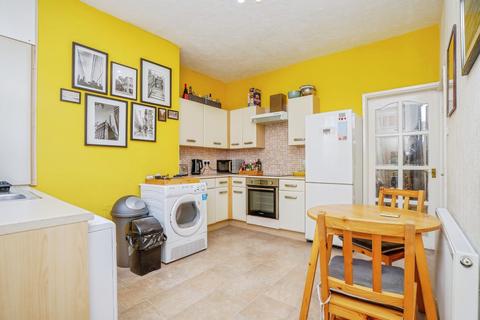 2 bedroom terraced house for sale, Victoria Grove, Leeds, LS9