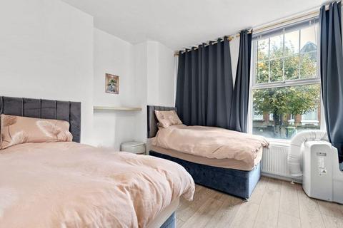 undefined, Forburg Road, London N16