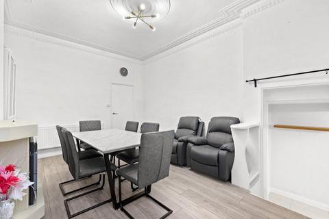undefined, Forburg Road, London N16
