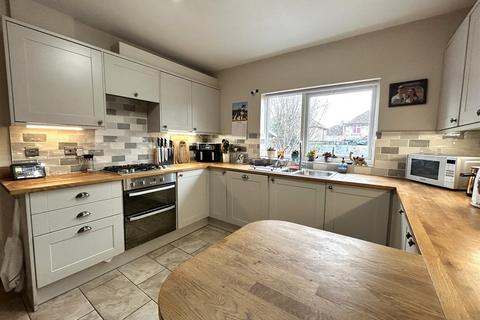 undefined, Broomfield, Chippenham