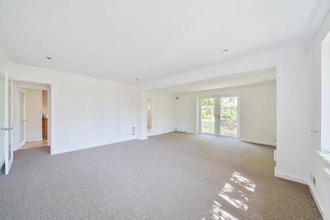 3 bedroom bungalow for sale, Olivers Battery Gardens, Winchester, Hampshire, SO22
