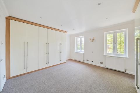 3 bedroom bungalow for sale, Olivers Battery Gardens, Winchester, Hampshire, SO22