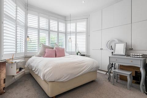 2 bedroom flat to rent, Claremont Avenue, New Malden, KT3