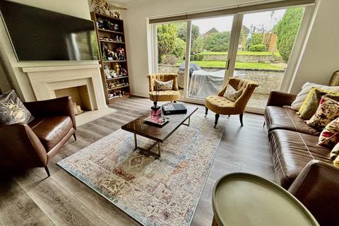 undefined, Whitehill Close, Surrey GU15
