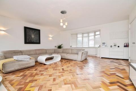 4 bedroom detached bungalow for sale, Beech Lawn, Kenilworth Road, Hampton-In-Arden, Solihull