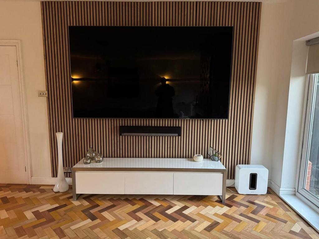 LOUNGE 4.jpg