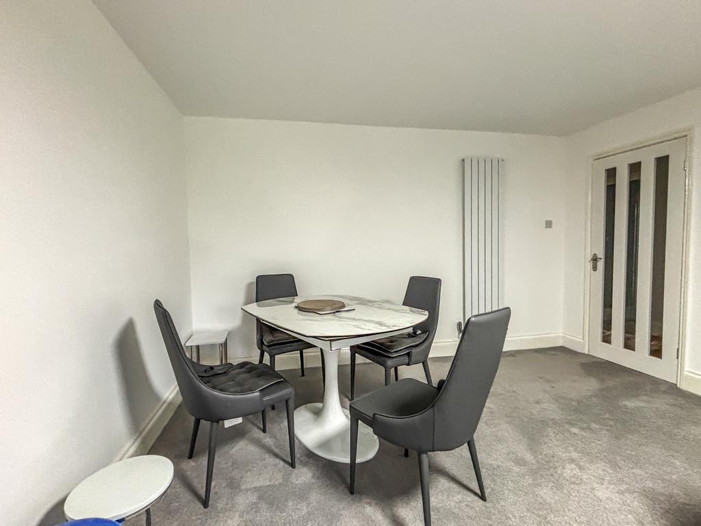 Living/dining room