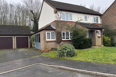 Lynmouth Close, Glenfield, Leicester