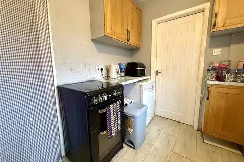 3 bedroom semi-detached house for sale, St. Martins Drive, Bridlington, East Yorkshire, YO16