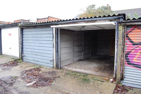 undefined, Station Way, Buckhurst Hill, IG9