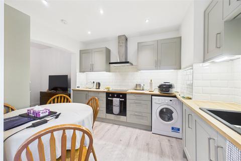 undefined, London Road, Wokingham, Berkshire, RG40
