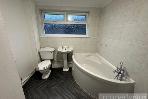 undefined, Victoria Street, Mountain Ash, Rhondda Cynon Taff, CF45