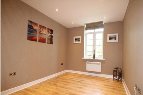 2 bedroom flat to rent, Enfield House, 18 Low Pavement, NG1