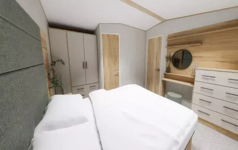 Abi Islay Master Bedroom 2 Web 1 802x505 F50 50