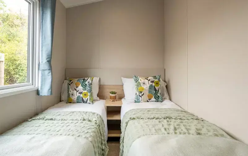 Dmc 200825 Victory 92 Web 802x505 F50 50