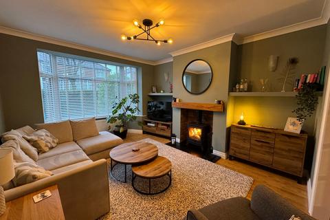 3 bedroom semi-detached house for sale, Polefield Road, Prestwich, M25